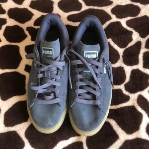 suede pumas